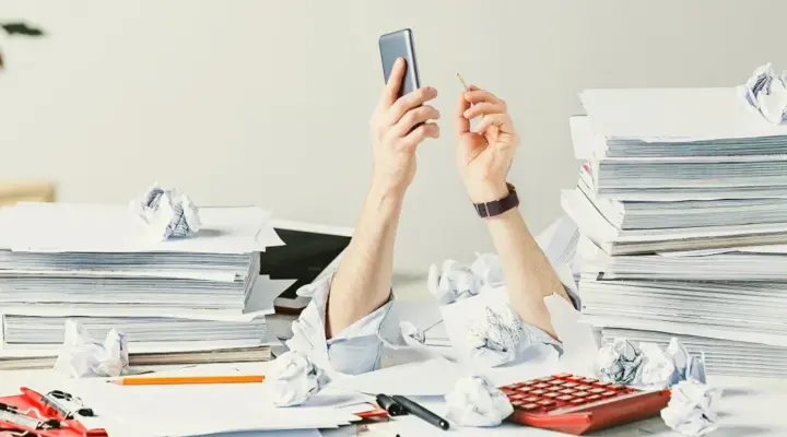 تنش در محیط کار